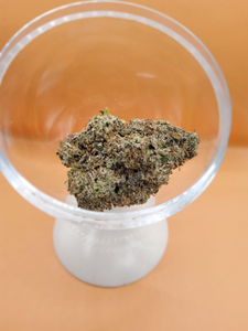 Blue Cherry Gelato - Indica 3.5g THC 21-26%